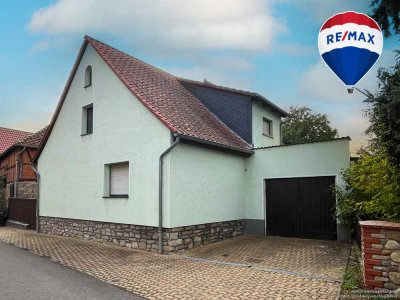 Dorfperle mit Charakter! Kleines Haus, große Möglichkeiten.
