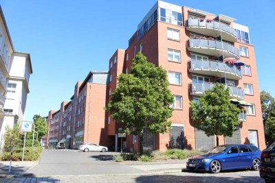 Renovierte 2-Raumwohnung mit Balkon in ruhiger & zentraler Lage