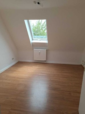 geräumige, ansprechende 2 Zimmer Wohnung zu vermieten