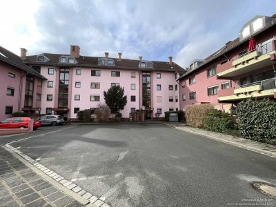 Vermietete 4-Zimmer-Wohnung 
mit großem Balkon und TG-Stellplatz 
in Nürnberg, Schweinau