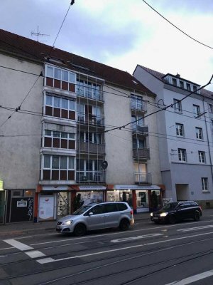 Zentral gelegene, gepflegte 3,5-Zimmer-Wohnung mit EBK in Karlsruhe