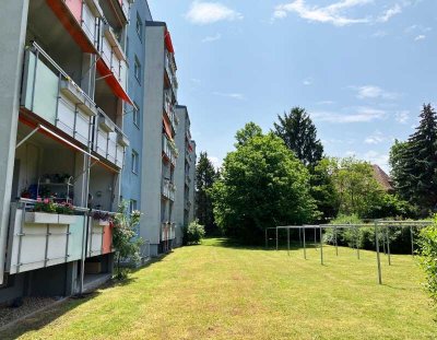 Balkon, Lift und Dusche // 2-Zi.-Whg. in Leubnitz