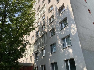 Warum mehr zahlen?   / Smart living starts with paying less.