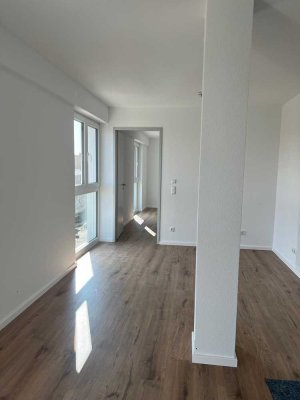 Helle 2,5-Zimmer Wohnung mit Aufzug in Charlottenburg-Nord !WG-geeignet!