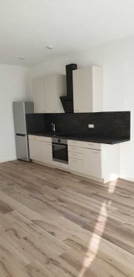 2 ZIMMER HELLE ERDGESCHOSSWOHNUNG IN GROßBETTLINGEN