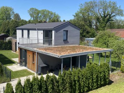 Hochmodernes, luxuriöses, freistehendes Einfamilienhaus in Ismaning - Toplage !