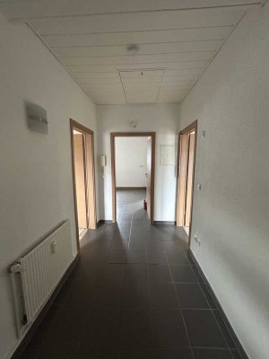 3-Zi-Wohnung mit Balkon und EBK in Langenlonsheim