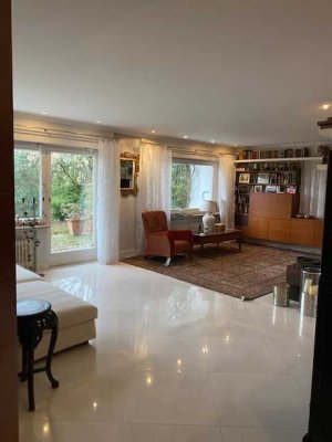 Charming fully furnished 6-room-home in Stuttgart Dachswald