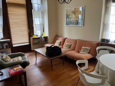CHARMANTE  ALTBAUWOHNUNG  MIT BALKON in Würzburg