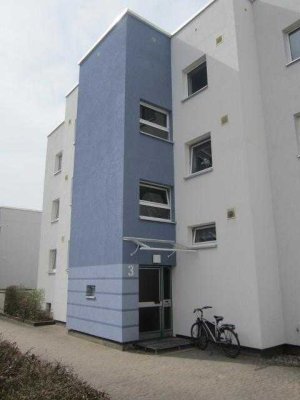 Helle, renovierte 3,5-Zimmer-Wohnung mit großem Balkon in TOP Lage