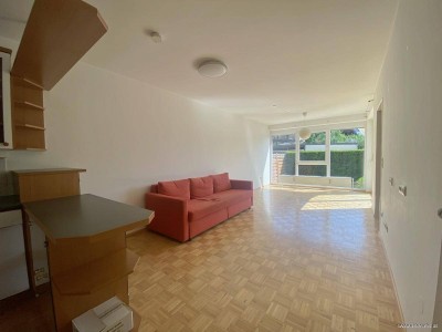 Reizende 2-Zimmer-Wohnung mit kleinem Garten