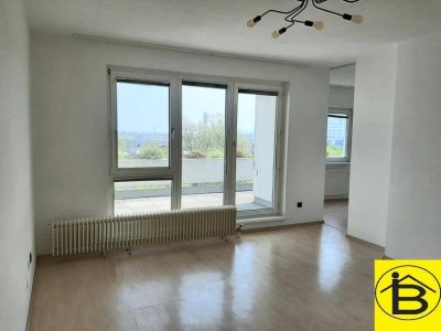 15372 Krankenhausnähe - Wohnen mit großer Terrasse und Loggia