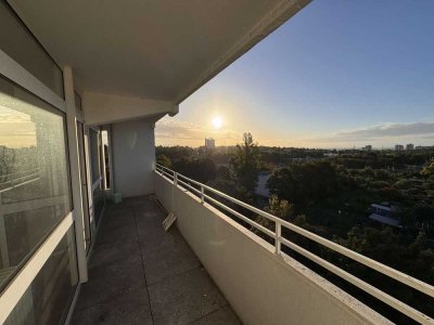 2-ZW mit Skyline-Blick - Saniert - Aufzug - EBK