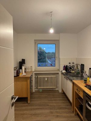 Helle 3-Zimmer Wohnung mit Balkon im 4. OG in Bergisch Gladbach