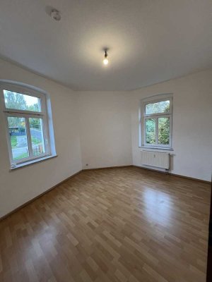 Frisch renovierte 3-Raum-Wohnung mit Einbauküche in Zeitz