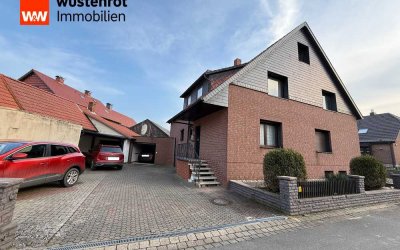 2-3 Fam.-Haus mit Keller, Garage und Carport, liegt in ruhiger zentraler Lage nahe der Innenstadt!