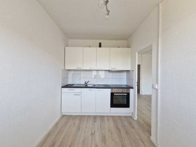 Mit Einbauküche*Balkon*Wannenbad* Gemütliche 3-Zimmer-Wohnung ab sofort bezugsfertig!