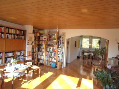 Helle,freundliche, ruhige 3,5 ZW- 3 Minuten Fußweg direkt in die City und zur naheliegenden Kinzig!