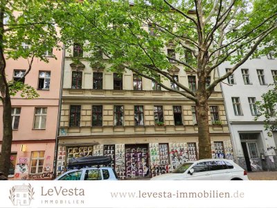 Kleine Altbauwohnung im Wrangelkiez - sofort bezugsfrei