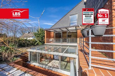 Einzigartige Architektur mit Wintergarten, Einlieger und Garage