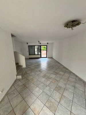 Reihenmitelhaus in schöner und ruhiger Wohnlage von Ruchheim