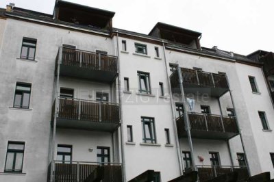 +++Eigentumswohnung mit 2 Zimmern und Balkon im 1. OG, sanierter Altbau+++