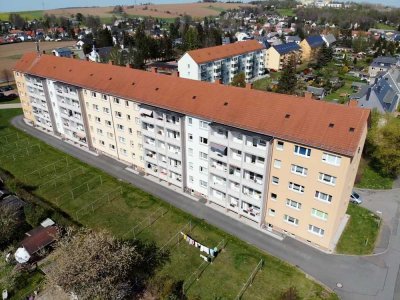 Schöne Drei-Raum-Wohnung mit Balkon und Einbauküche in ruhiger Lage Chemnitz-Neukirchen zu vermieten