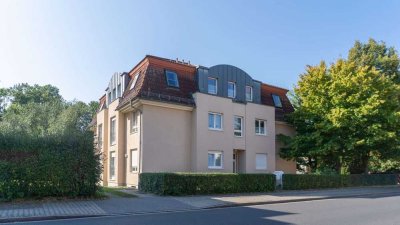 +++ Exklusive 3-Raum-Dachgeschosswohnung mit Balkon & Carport-Stellplatz +++
