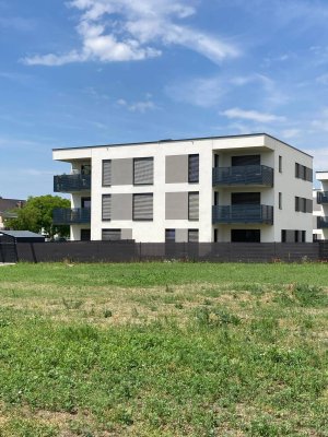 helle, ruhige, 1,5 Zimmer Wohnung mit EBK