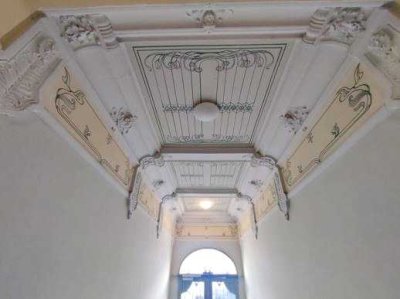 Charmantes Altbau-Juwel: Großzügige 4-Zimmer-Wohnung im Dachgeschoss mit Balkon im begehrten Wald...