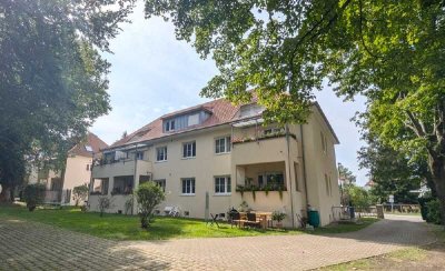 seltene Gelegenheit mit Perspektive : 3-Zi.-Wohnung mit Dachterrasse