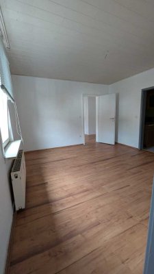 Geräumige, helle 5-Zimmer-Wohnung in Büdingen, ab 1.2.2026