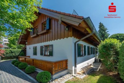 Exklusives Einfamilienhaus im Landhausstil - modernisiert in stilvollem Ambiente - U-Bahn fußläufig