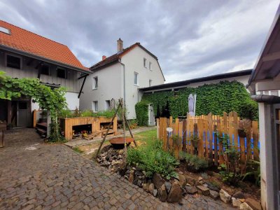 Wunderschöne Hofreite in Butzbach Nieder Weisel