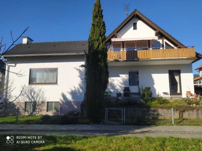 Preiswert Freistehendes Ein-Zweifamilienhaus in Büttelborn