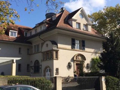 Stilvolle, vollständig renovierte 3-Zimmer-Wohnung mit EBK in Darmstadt KOMPONISTENVIERTEL