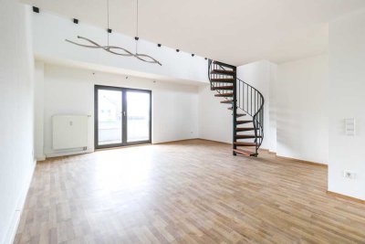 Lichtdurchflutete Etagenwohnung mit großzügiger Loggia und elegantem Wohnkonzept