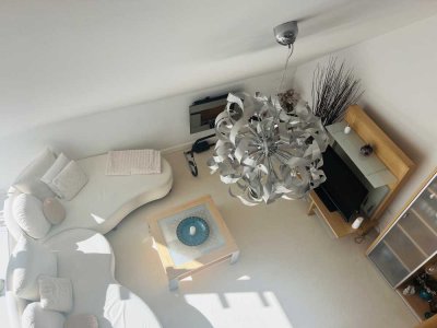 Exklusive, modernisierte 3,5-Zimmer-Maisonette-Wohnung mit geh. Innenausstattung mit Balkon und EBK