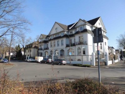 Wunderschöne 3-Zimmer-Altbauwohnung in Rüngsdorf