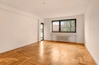 Bestlage in Oberkassel!Moderne 2-Zimmer Wohnung mit Balkon, Aufzug, Stellplatz & Gemeinschaftsgarten