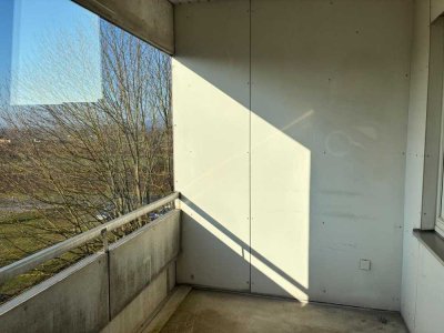 **Schnell sein lohnt sich**Frisch renovierte 2 Zimmerwohnung mit Balkon*