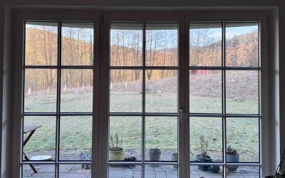 Begehrte 1a-Wohnlage | Ruhige 2-ZW am Waldrand | mit zwei Terrassen | EBK | TG-Stellplatz