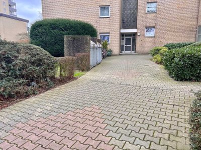Erdgeschosswohnung in belebter Lage!