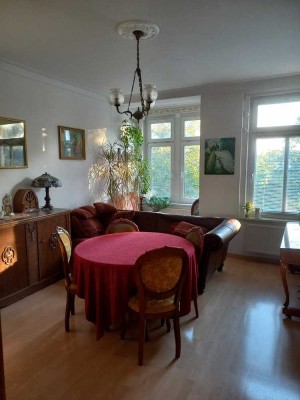 Attraktive 2-Zimmer-Wohnung mit Balkon (auf Wunsch möbliert)