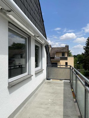 "WILLKOMMEN IN IHRER WOHLFÜHL-OASE"! Wohnen mit Wohlfühl-Ambiente und tollem Sonnenbalkon!