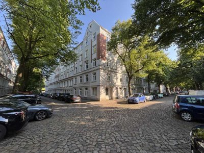 Festpreis: Top saniert, top gelegen: 2-Zimmer-Eigentumswohnung in Hamburg-Winterhude