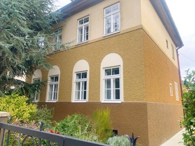 Gediegene Stadtvilla in gutem Originalzustand mit schönem Garten