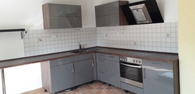 Attraktive und gepflegte 5,5-Raum-Wohnung mit Balkon und EBK in Oerlenbach