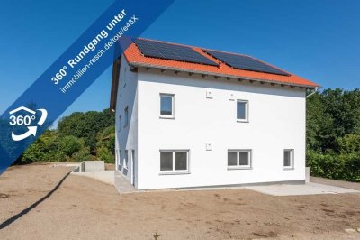 Neubaudoppelhaushälften in Passau-Rittsteig 
Offener Wohn-Koch-Essbereich, Tageslichtbad und Terras