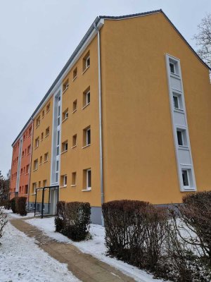 Schöne helle 2 Zimmer Wohnung mit Balkon im 2. OG - OHNE Fahrstuhl!